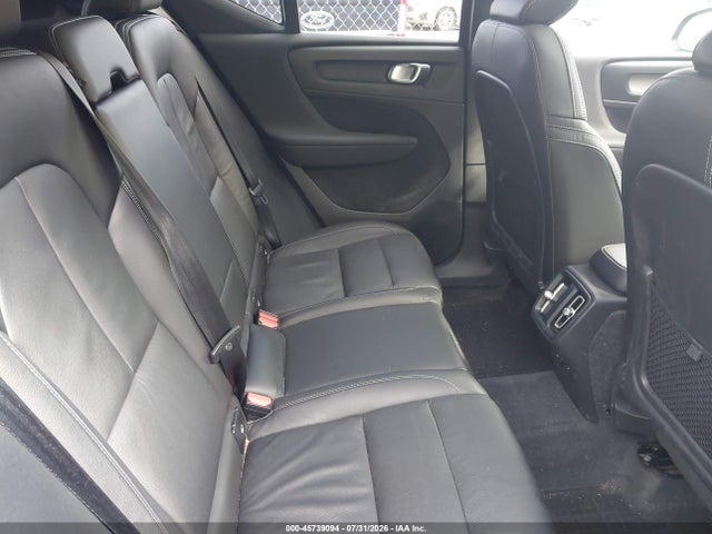 2022 Volvo Xc40 T5 Inscription მანქანა იყიდება აუქციონზე, vin: YV4162UL0N2757010, აუქციონის ნომერი: 45739094