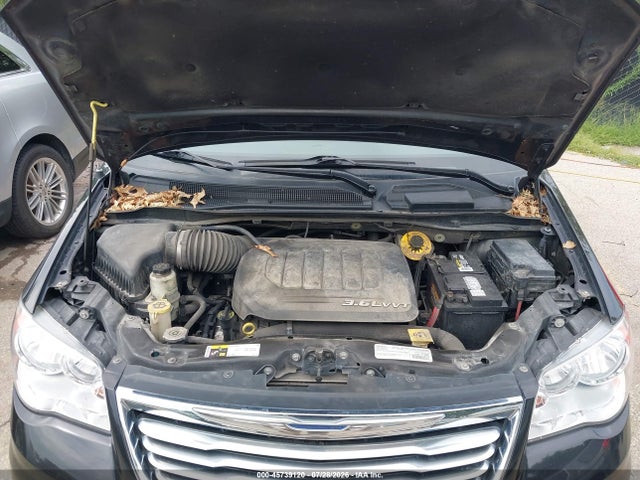 2015 Chrysler Town & Country Touring-l მანქანა იყიდება აუქციონზე, vin: 2C4RC1CG6FR742530, აუქციონის ნომერი: 45739120