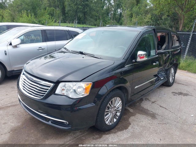 2015 Chrysler Town & Country Touring-l მანქანა იყიდება აუქციონზე, vin: 2C4RC1CG6FR742530, აუქციონის ნომერი: 45739120