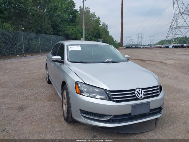45739177 :رقم المزاد ، 1VWBT7A31EC067064 vin ، 2014 Volkswagen Passat 1.8t Se مزاد بيع