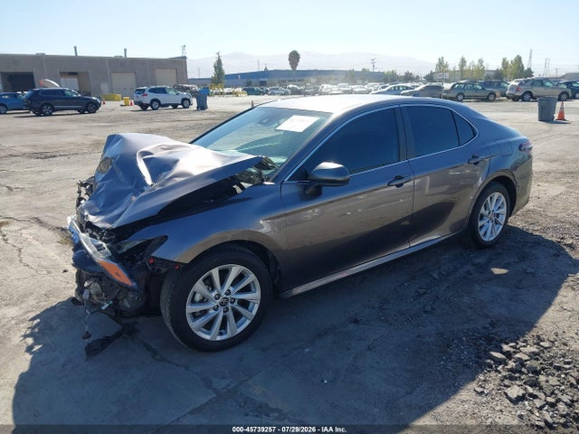 Toyota CAMRY LE 2024 4T1C11AK9RU262259 Image 2