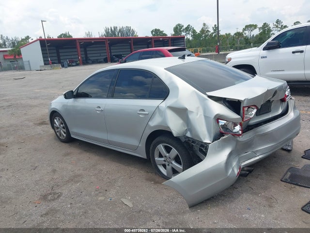 2011 Volkswagen Jetta 2.5l Se მანქანა იყიდება აუქციონზე, vin: 3VWBX7AJ7BM042280, აუქციონის ნომერი: 45739262
