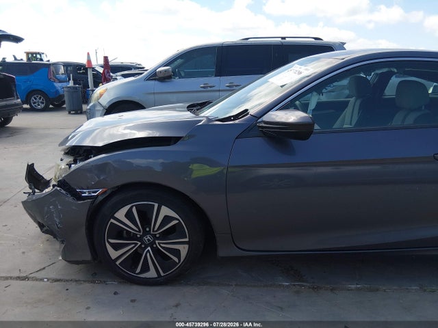 Продаж на аукціоні авто 2018 Honda Civic Ex-t, vin: 2HGFC3B32JH357785, номер лоту: 45739296