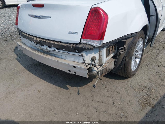 2021 Chrysler 300 Touring L მანქანა იყიდება აუქციონზე, vin: 2C3CCAAG4MH516048, აუქციონის ნომერი: 45739339