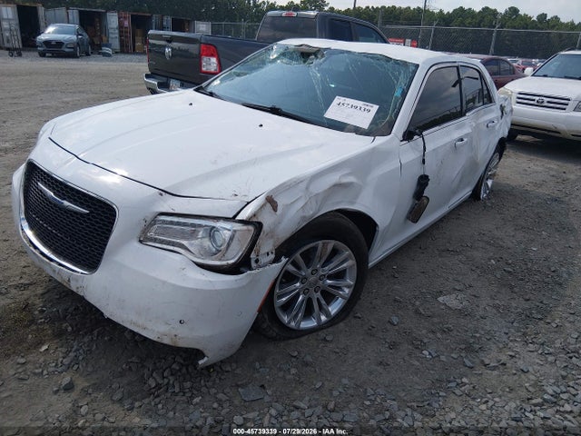2021 Chrysler 300 Touring L მანქანა იყიდება აუქციონზე, vin: 2C3CCAAG4MH516048, აუქციონის ნომერი: 45739339