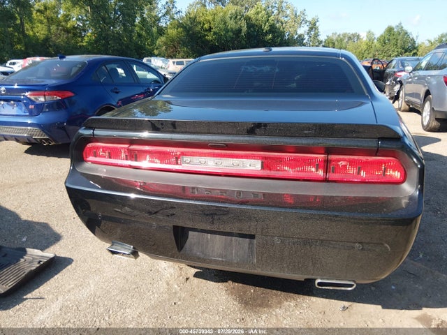Продаж на аукціоні авто 2014 Dodge Challenger R/t Classic, vin: 2C3CDYBT1EH152772, номер лоту: 45739343