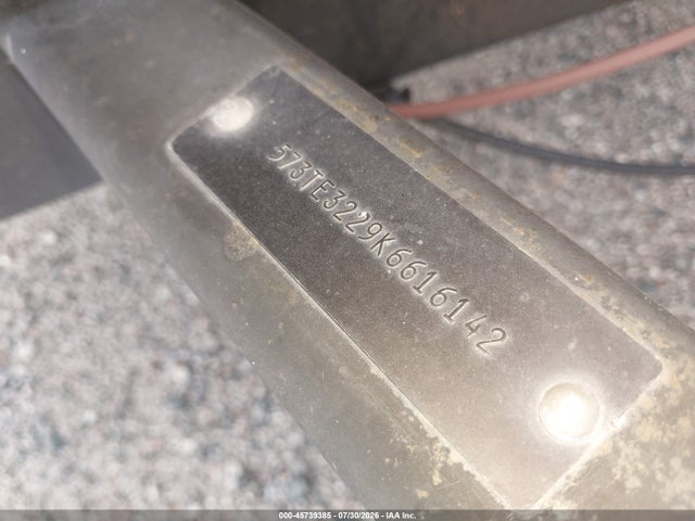 Imagine Grand Design 2019 573TE3229K6616142 Image 9