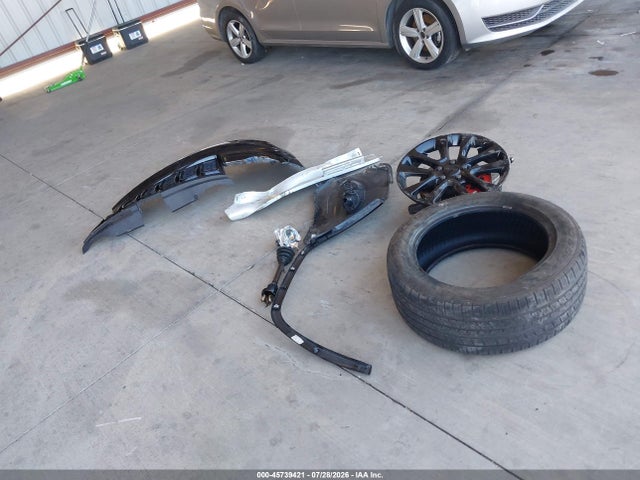 1C4RJFAG6KC671306 Jeep Grand Cherokee Altitude 4x4