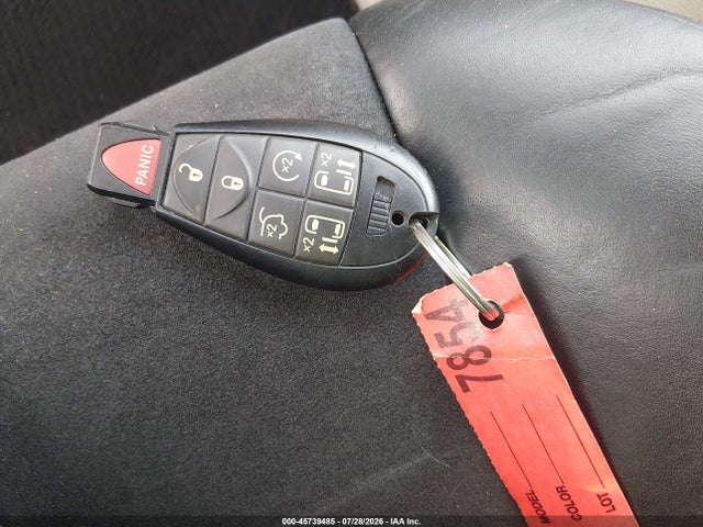45739485 :رقم المزاد ، 2C4RC1JG9GR239157 vin ، 2016 Chrysler Town & Country Limited مزاد بيع