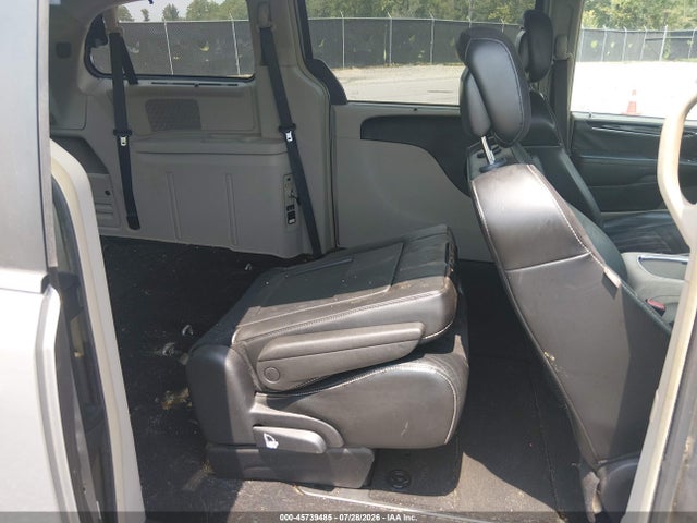 45739485 :رقم المزاد ، 2C4RC1JG9GR239157 vin ، 2016 Chrysler Town & Country Limited مزاد بيع