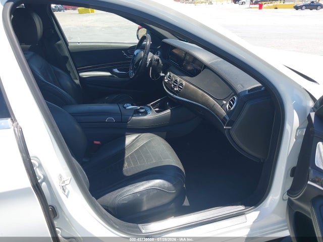 WDDUG8CB0GA227210 Mercedes-Benz S 550