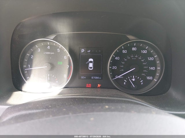 Продажа на аукционе авто 2018 Hyundai Elantra Sel, vin: 5NPD84LFXJH227623, номер лота: 45739513