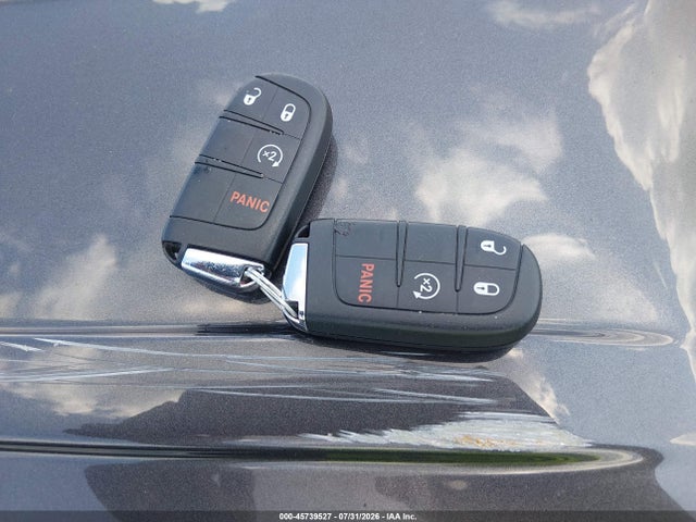 45739527 :رقم المزاد ، 3C4NJDBB1KT847236 vin ، 2019 Jeep Compass Latitude 4x4 مزاد بيع