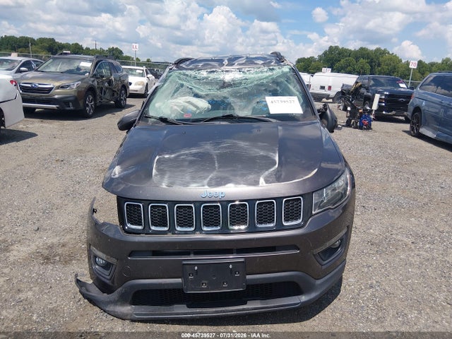 45739527 :رقم المزاد ، 3C4NJDBB1KT847236 vin ، 2019 Jeep Compass Latitude 4x4 مزاد بيع