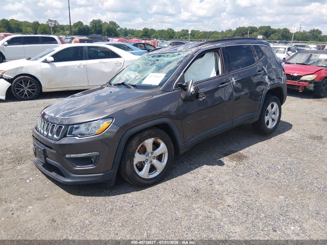 45739527 :رقم المزاد ، 3C4NJDBB1KT847236 vin ، 2019 Jeep Compass Latitude 4x4 مزاد بيع