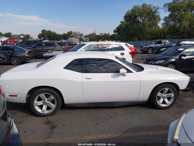 2013 Dodge Challenger Sxt მანქანა იყიდება აუქციონზე, vin: 2C3CDYAG1DH511878, აუქციონის ნომერი: 45739588