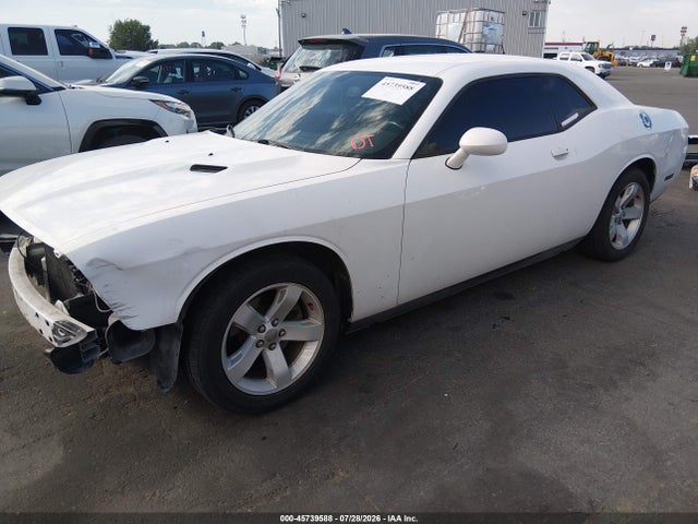 2013 Dodge Challenger Sxt მანქანა იყიდება აუქციონზე, vin: 2C3CDYAG1DH511878, აუქციონის ნომერი: 45739588
