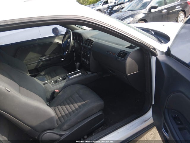 2013 Dodge Challenger Sxt მანქანა იყიდება აუქციონზე, vin: 2C3CDYAG1DH511878, აუქციონის ნომერი: 45739588