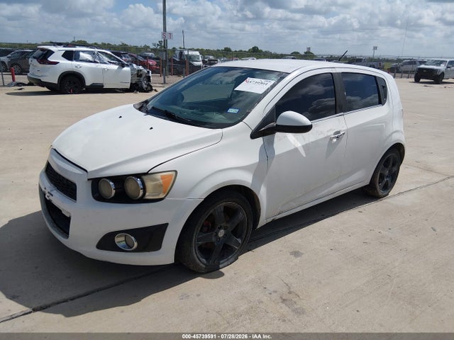 Chevrolet Sonic Ltz Auto 2015 1G1JE6SB8F4101708 Image 2
