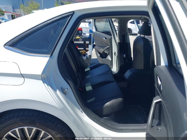 45739605 :رقم المزاد ، 3VWE57BU7KM004799 vin ، 2019 Volkswagen Jetta 1.4t Sel مزاد بيع