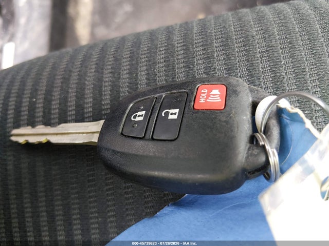 Toyota RAV4 LE 2016 2T3BFREV8GW526625 Image 11