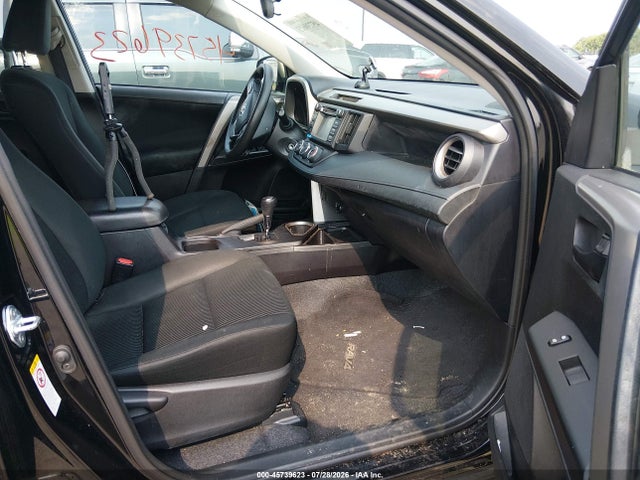 Toyota RAV4 LE 2016 2T3BFREV8GW526625 Image 5