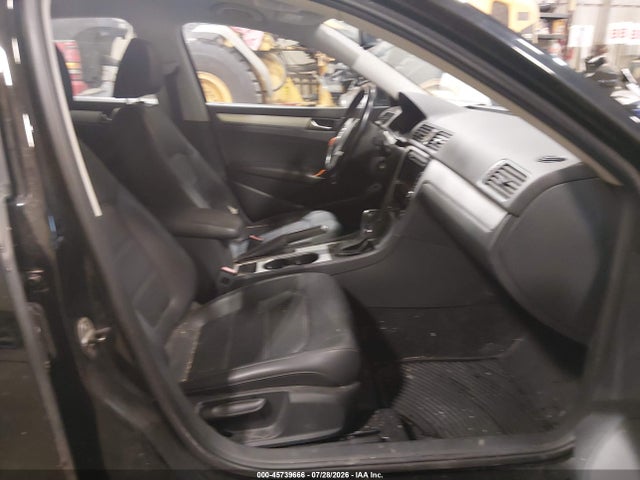 Продаж на аукціоні авто 2013 Volkswagen Passat 2.5l Se, vin: 1VWBP7A39DC043341, номер лоту: 45739666