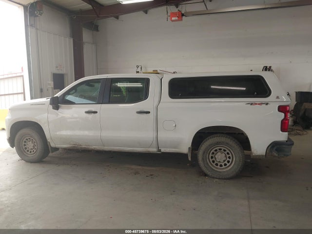1GCPYAEHXLZ260076 Chevrolet Silverado 1500 4wd Standard Bed Wt