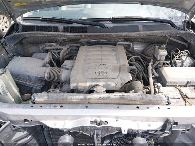 Aukcja sprzedaży 2015 Toyota Sequoia Sr5 5.7l V8, vin: 5TDBY5G11FS116987, numer aukcji: 45739742