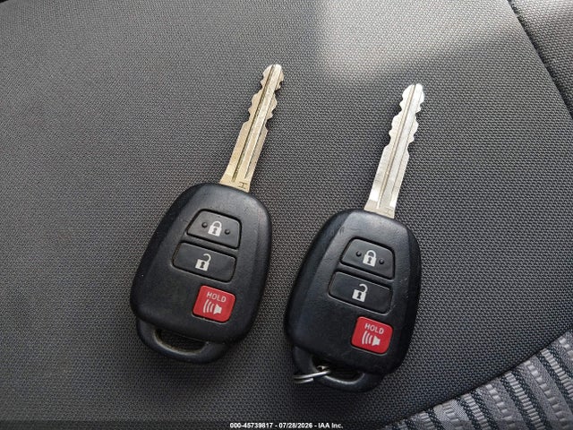 45739817 :رقم المزاد ، 5TFDY5F17JX715602 vin ، 2018 Toyota Tundra Sr5 5.7l V8 مزاد بيع