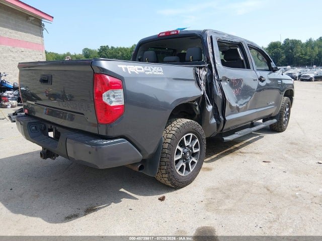 45739817 :رقم المزاد ، 5TFDY5F17JX715602 vin ، 2018 Toyota Tundra Sr5 5.7l V8 مزاد بيع