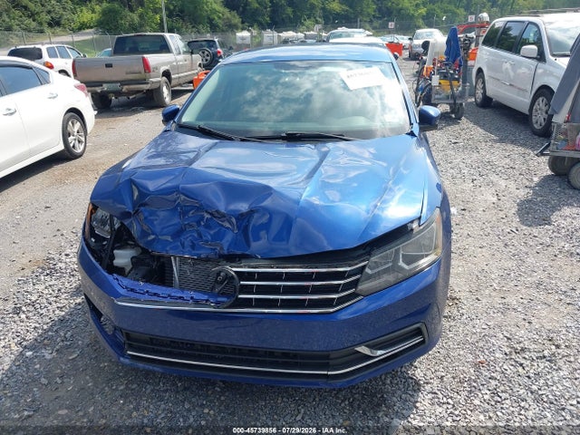 2017 Volkswagen Passat 1.8t S მანქანა იყიდება აუქციონზე, vin: 1VWAT7A33HC076042, აუქციონის ნომერი: 45739856