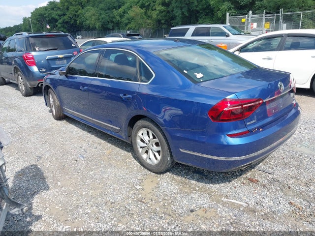 2017 Volkswagen Passat 1.8t S მანქანა იყიდება აუქციონზე, vin: 1VWAT7A33HC076042, აუქციონის ნომერი: 45739856