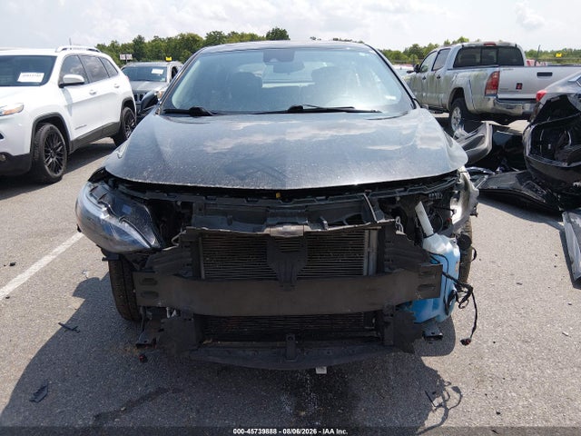 1G1ZD5ST4PF166053 Chevrolet Malibu Fwd 1lt