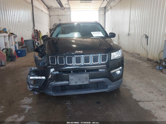2018 Jeep Compass Latitude 4x4 მანქანა იყიდება აუქციონზე, vin: 3C4NJDBB7JT199707, აუქციონის ნომერი: 45739902