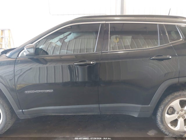 2018 Jeep Compass Latitude 4x4 მანქანა იყიდება აუქციონზე, vin: 3C4NJDBB7JT199707, აუქციონის ნომერი: 45739902