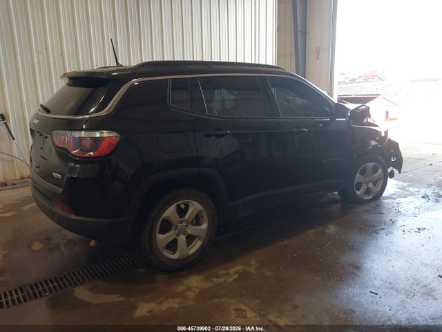 2018 Jeep Compass Latitude 4x4 მანქანა იყიდება აუქციონზე, vin: 3C4NJDBB7JT199707, აუქციონის ნომერი: 45739902