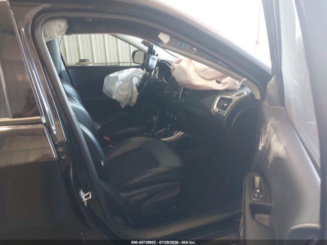2018 Jeep Compass Latitude 4x4 მანქანა იყიდება აუქციონზე, vin: 3C4NJDBB7JT199707, აუქციონის ნომერი: 45739902