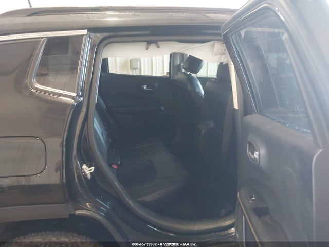 2018 Jeep Compass Latitude 4x4 მანქანა იყიდება აუქციონზე, vin: 3C4NJDBB7JT199707, აუქციონის ნომერი: 45739902
