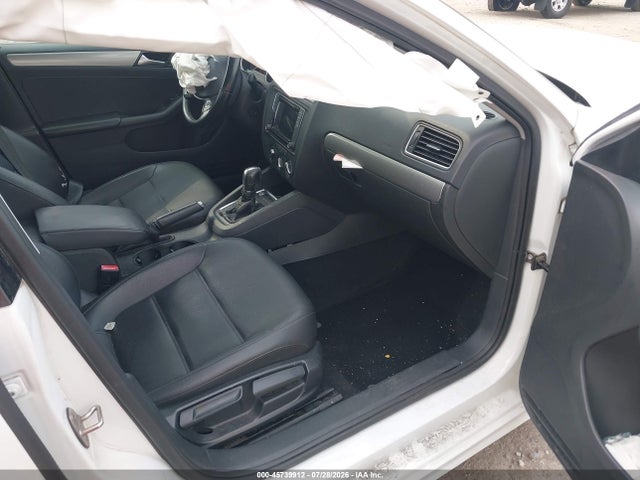 3VWDB7AJ9HM306499 Volkswagen Jetta 1.4t Se