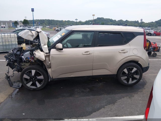 2020 Kia Soul Ex მანქანა იყიდება აუქციონზე, vin: KNDJ33AU6L7114899, აუქციონის ნომერი: 45739968