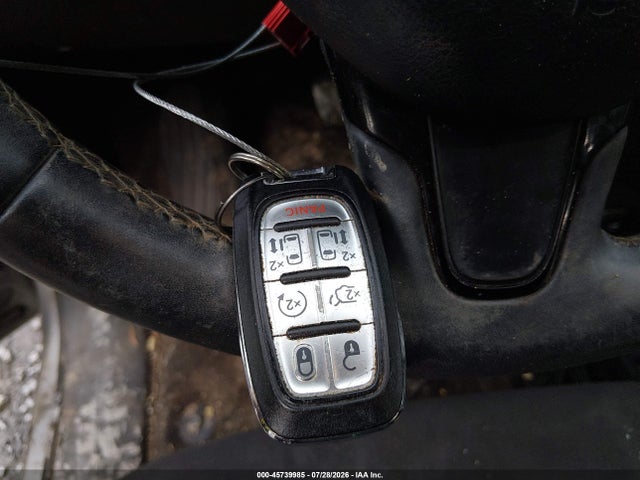 45739985 :رقم المزاد ، 2C4RC1FG2JR358281 vin ، 2018 Chrysler Pacifica Touring Plus مزاد بيع