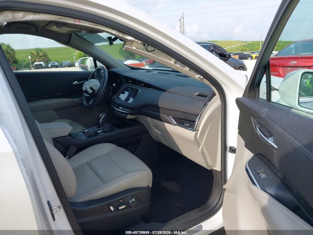 Продаж на аукціоні авто 2019 Cadillac Xt4 Premium Luxury, vin: 1GYFZCR4XKF220344, номер лоту: 45739989