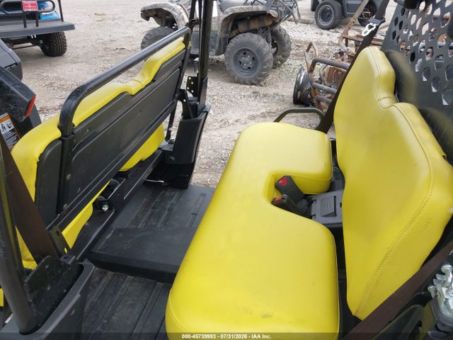 John Deere Atv 2017 1M0590FEAHM020002 Image 8