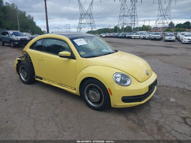 Aukcja sprzedaży 2013 Volkswagen Beetle 2.5l, vin: 3VWJP7AT5DM647740, numer aukcji: 45740074