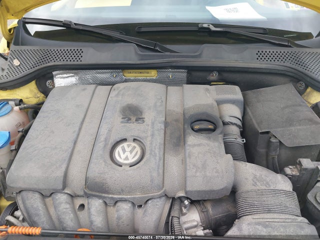 2013 Volkswagen Beetle 2.5l მანქანა იყიდება აუქციონზე, vin: 3VWJP7AT5DM647740, აუქციონის ნომერი: 45740074