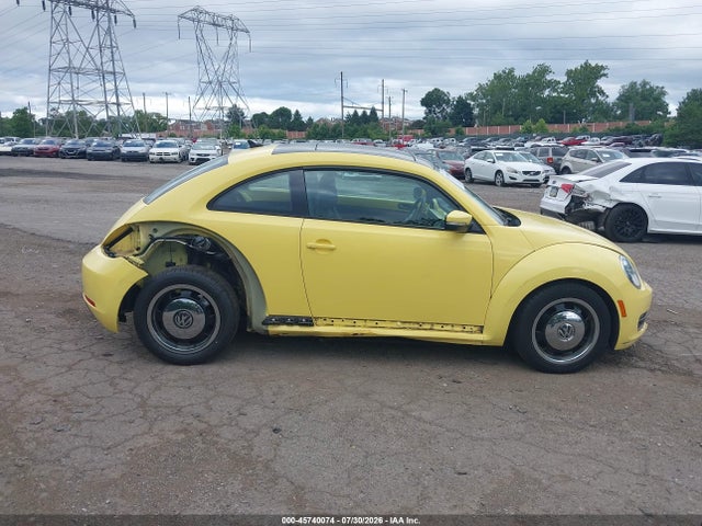 2013 Volkswagen Beetle 2.5l მანქანა იყიდება აუქციონზე, vin: 3VWJP7AT5DM647740, აუქციონის ნომერი: 45740074