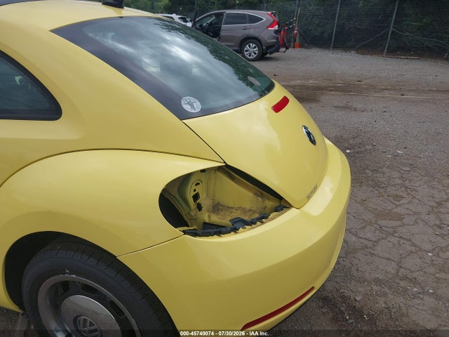 2013 Volkswagen Beetle 2.5l მანქანა იყიდება აუქციონზე, vin: 3VWJP7AT5DM647740, აუქციონის ნომერი: 45740074