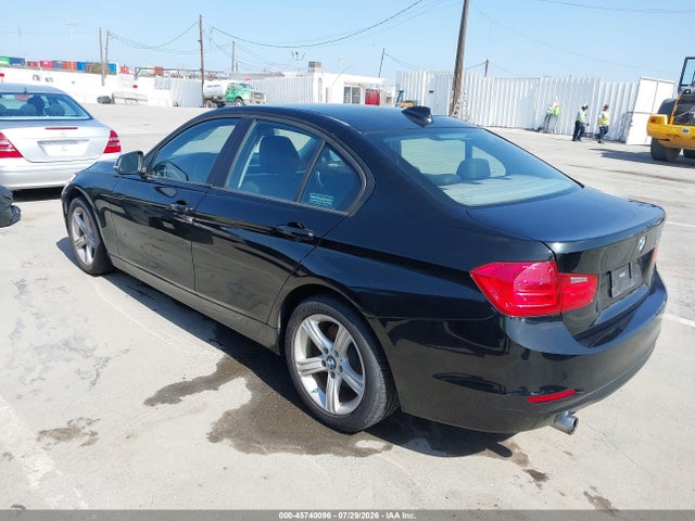 BMW 320i 2015 WBA3B1C53FK136413 Image 3