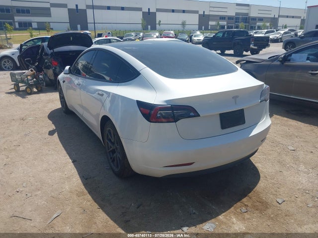 Tesla Model 3 Rear-wheel Drive 2023 5YJ3E1EAXPF564322 Image 3